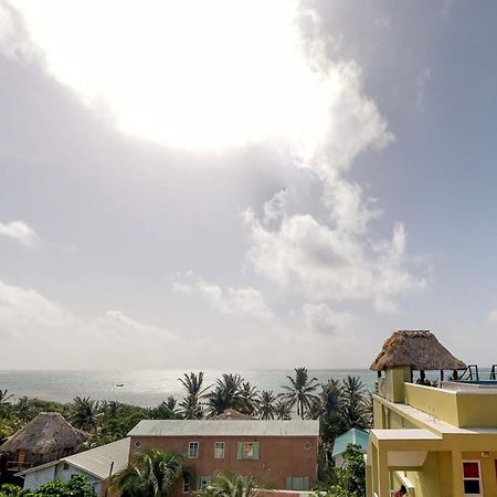 Laguna Hotel San Pedro  Exterior photo