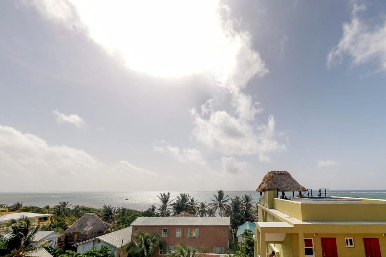 Laguna Hotel San Pedro  Exterior photo
